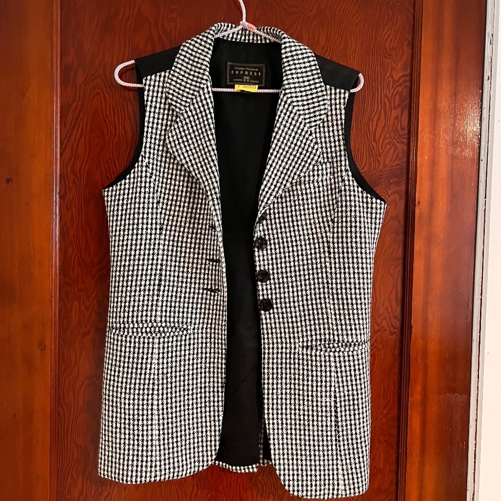 Express Long Vest.